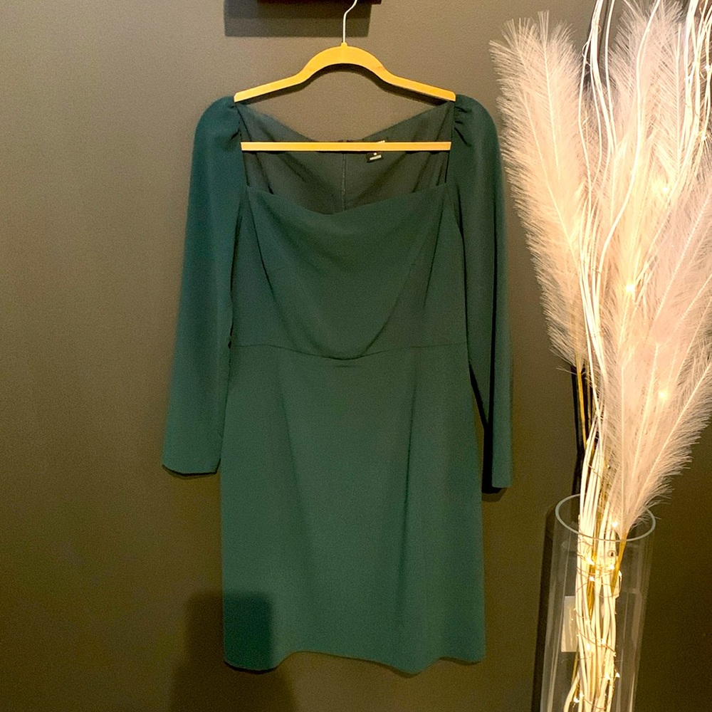 Classy wintergreen midi dress